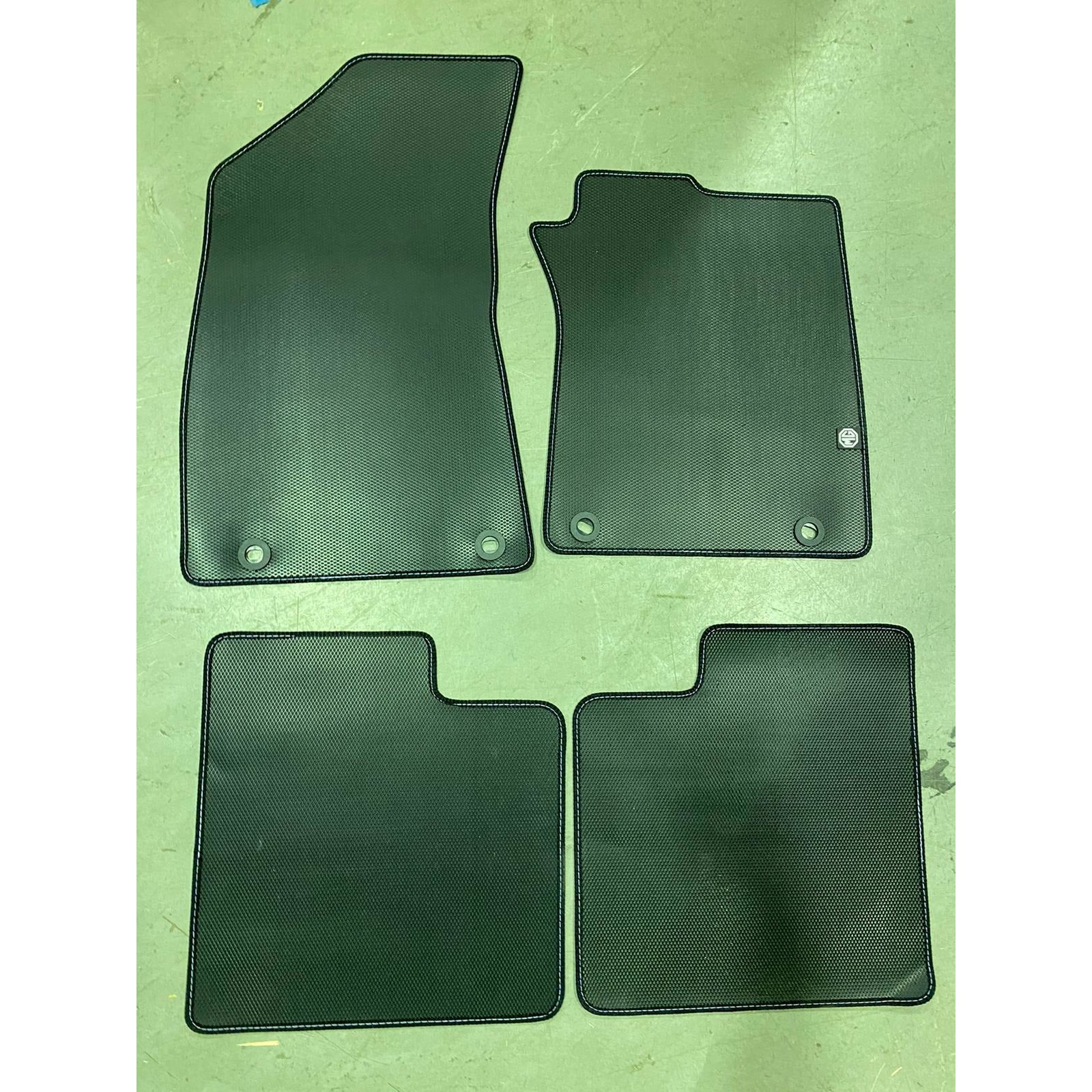 [Brand new] MG ZS 2021 Genuine Carpet Floor Mats Black With Logo